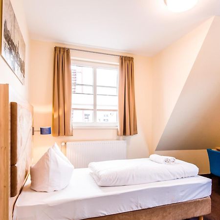 Hotel Am Alten Hafen Wismar Exterior photo