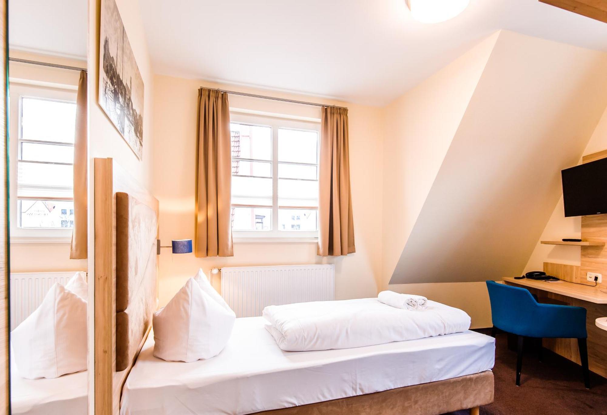 Hotel Am Alten Hafen Wismar Exterior photo